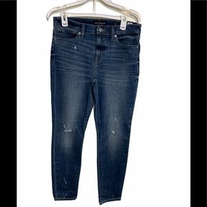 NWT Lucky Brand Beechly Distressed Skinny Jeans